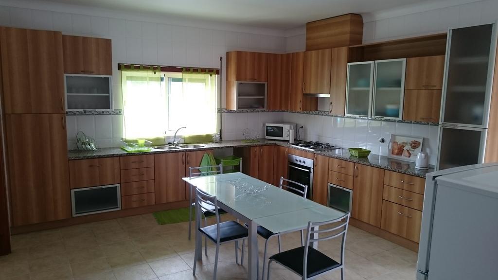 Casa Das Oliveiras Alvados Bilik gambar